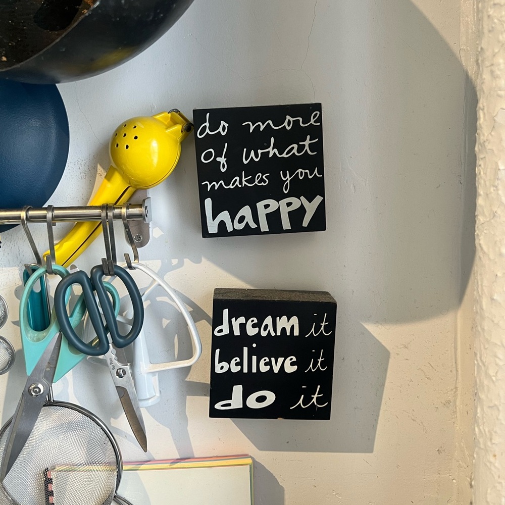 Inspirational Black and White Wall Decor Set